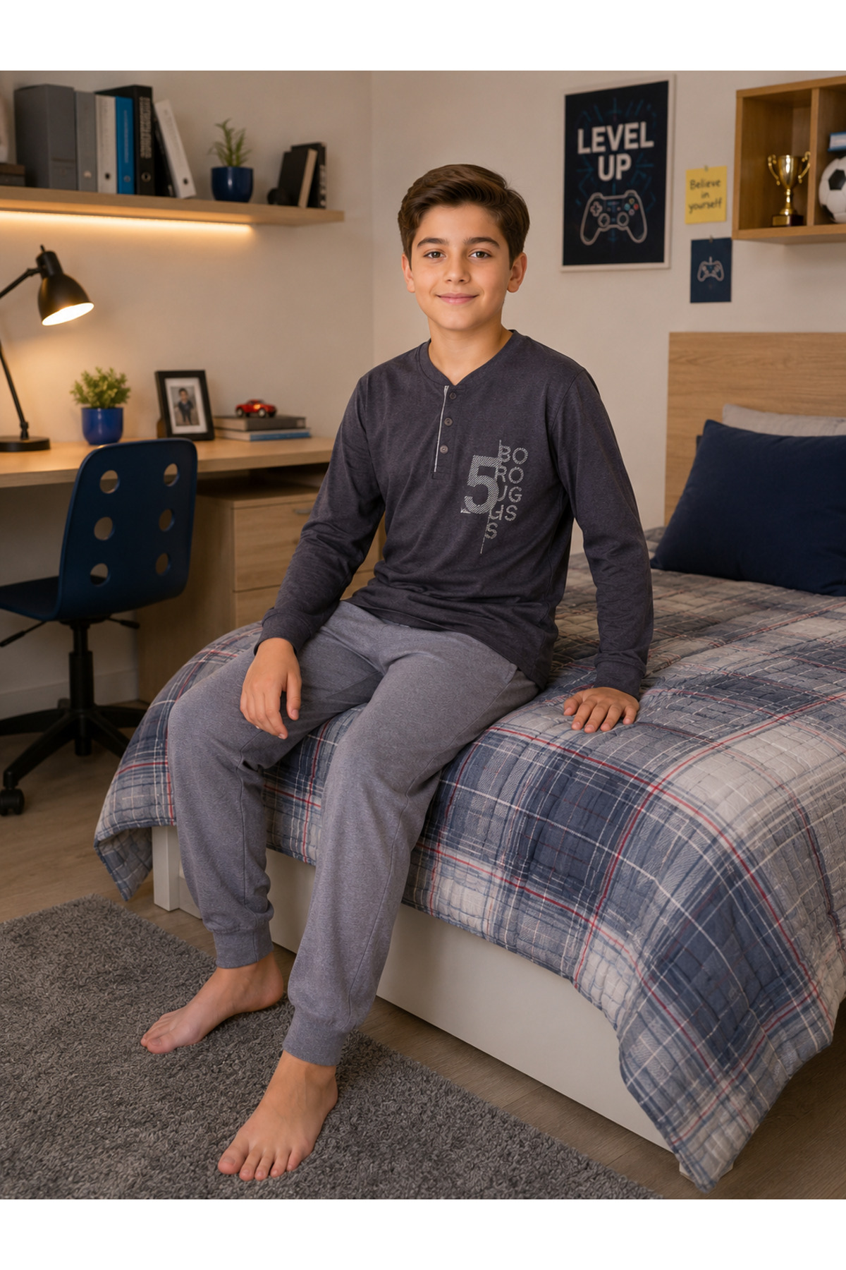 SIYAH
